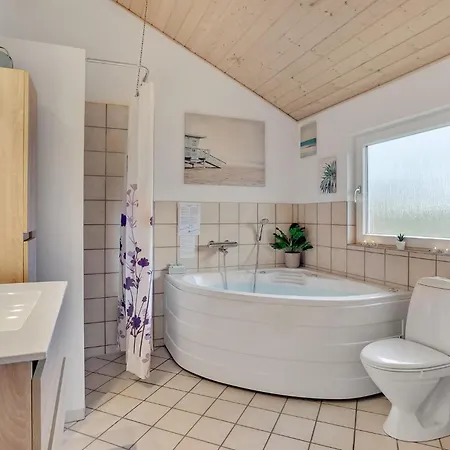 Fantastisches Haus Mit 3 Schlafzimmern *